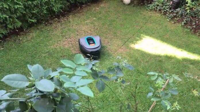 Yarbo robotic lawn mower