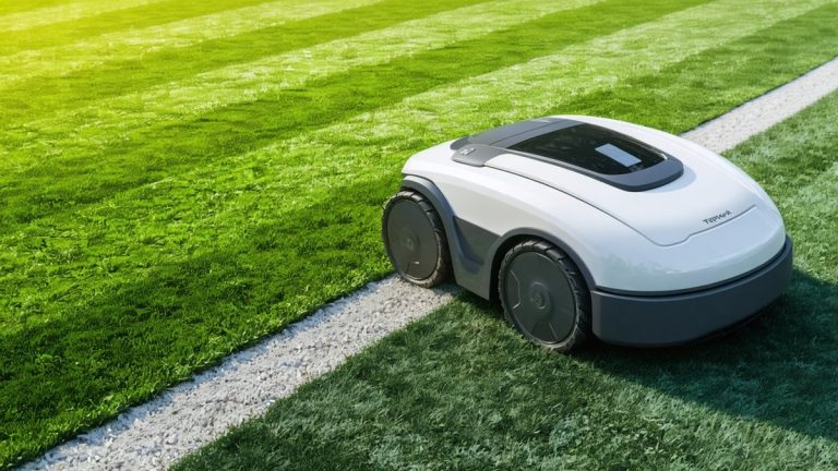 TerraMow V1000: Affordable AI Mower Cuts Without Wires