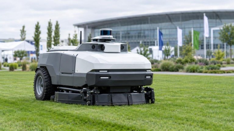 RC Mowers to Unveil a New Autonomous Commercial Mower and Year-Round Slope-Mower Attachments at Equip Expo 2026